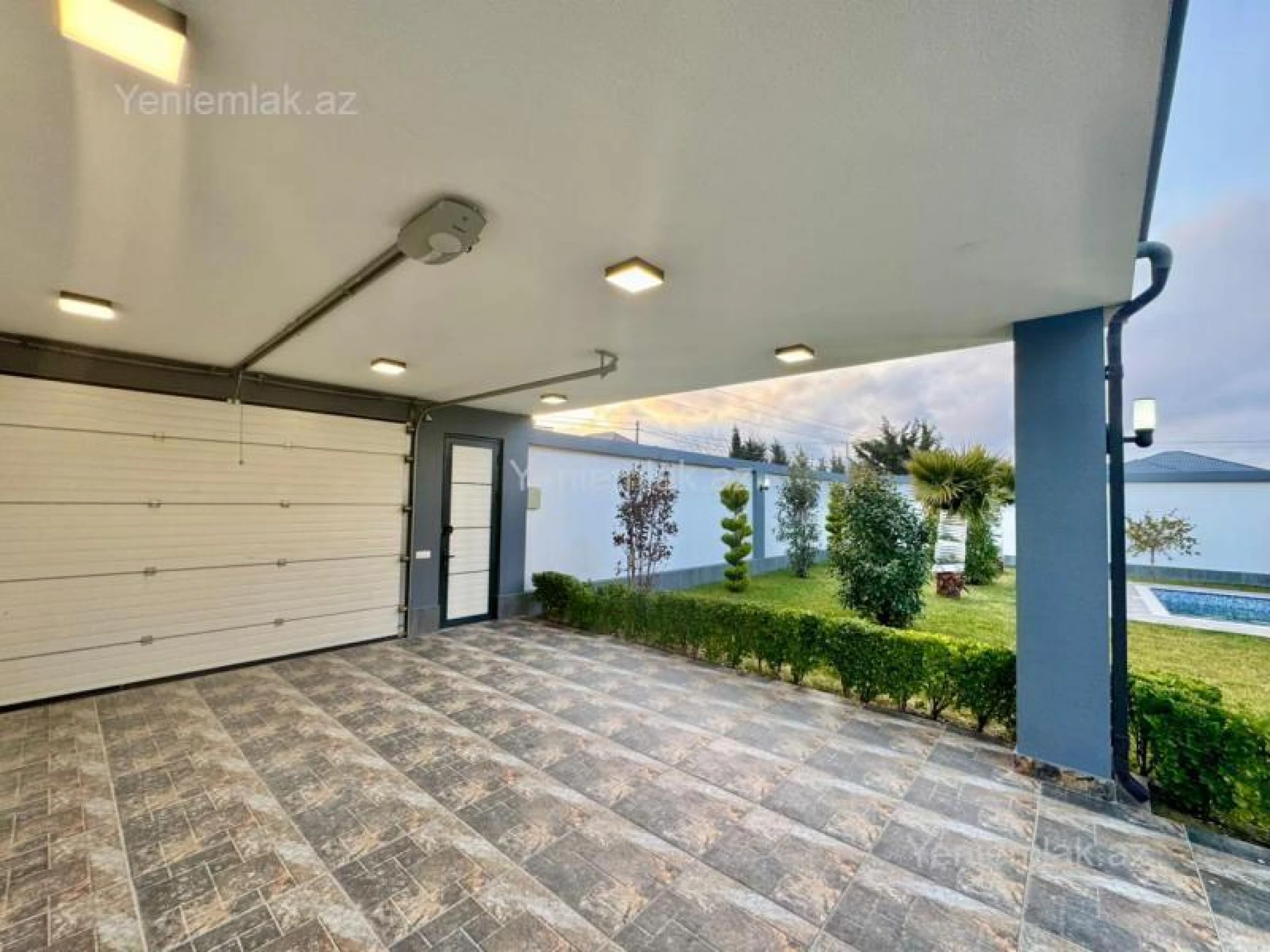 Satılır 5 otaqlı həyət evi 354 m²