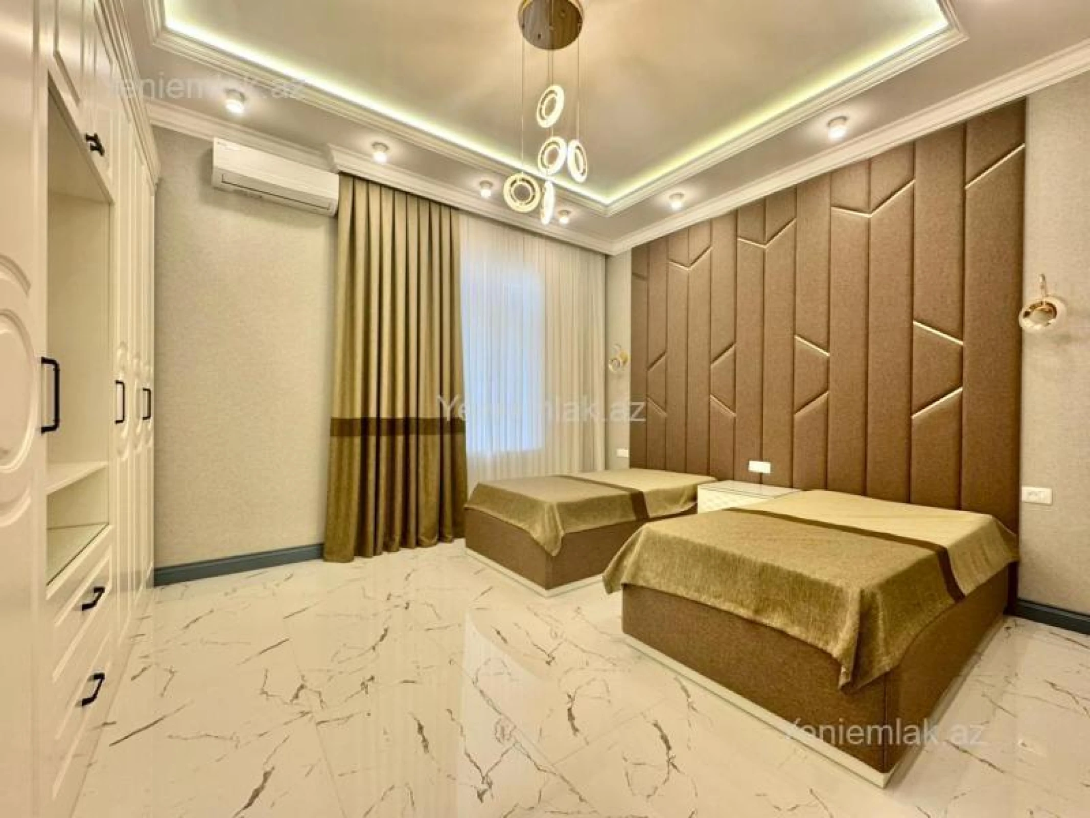 Satılır 5 otaqlı həyət evi 354 m²