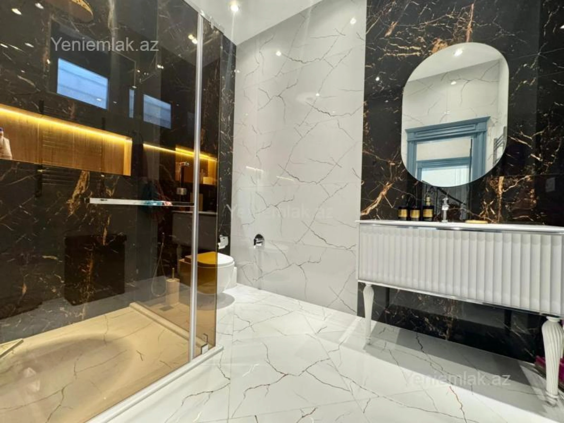 Satılır 5 otaqlı həyət evi 354 m²