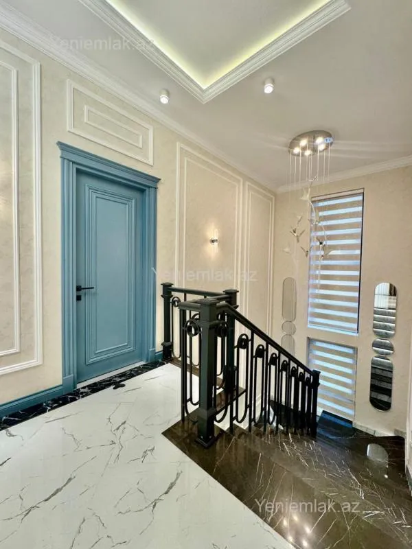 Satılır 5 otaqlı həyət evi 354 m²