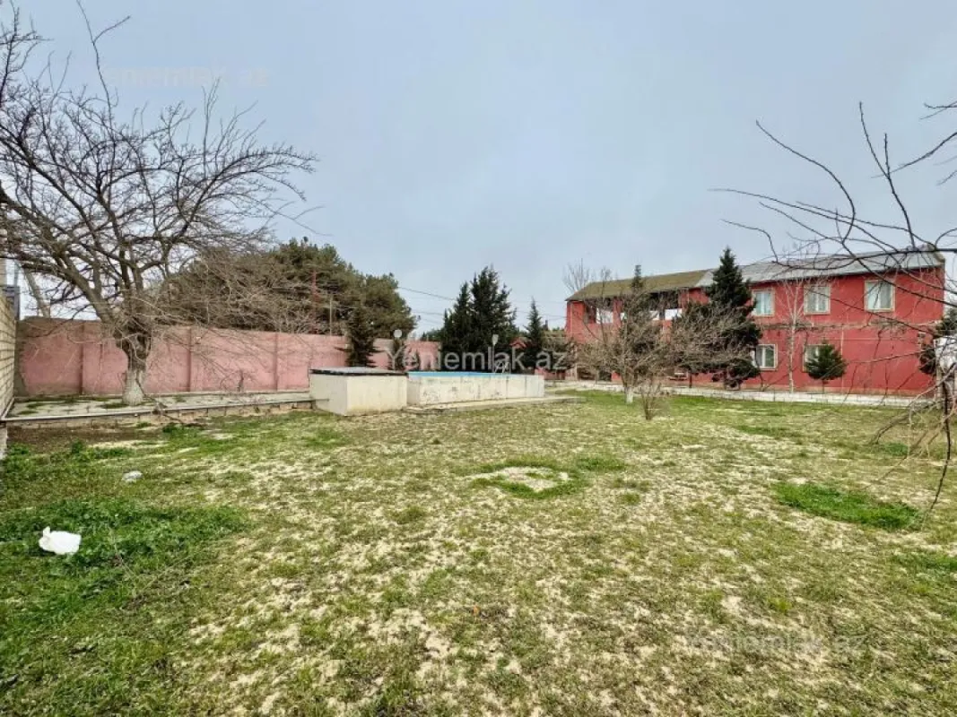 Satılır 6 otaqlı həyət evi 240 m²
