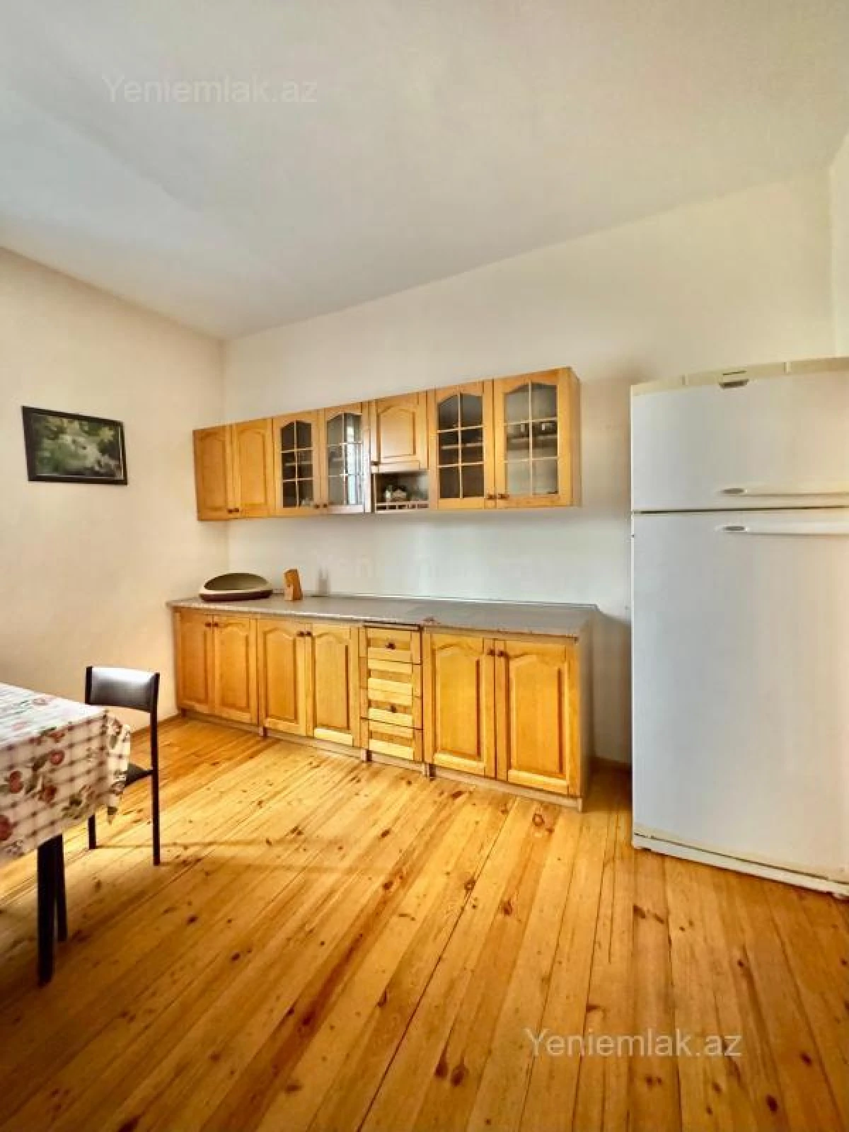 Satılır 6 otaqlı həyət evi 240 m²