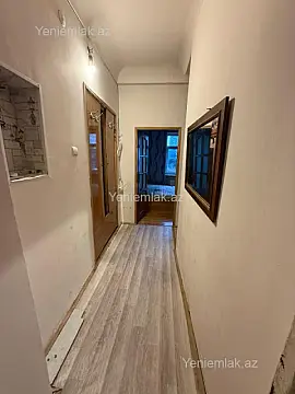 Satılır 1 otaqlı köhnə tikili 30 m²