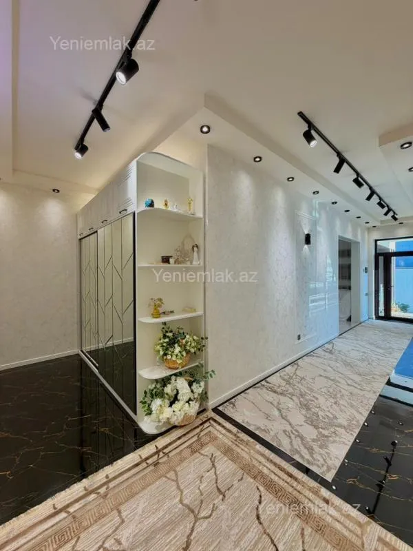 Satılır 4 otaqlı həyət evi 200 m²