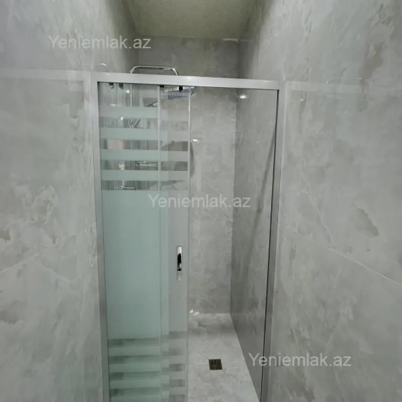 Satılır 4 otaqlı həyət evi 200 m²