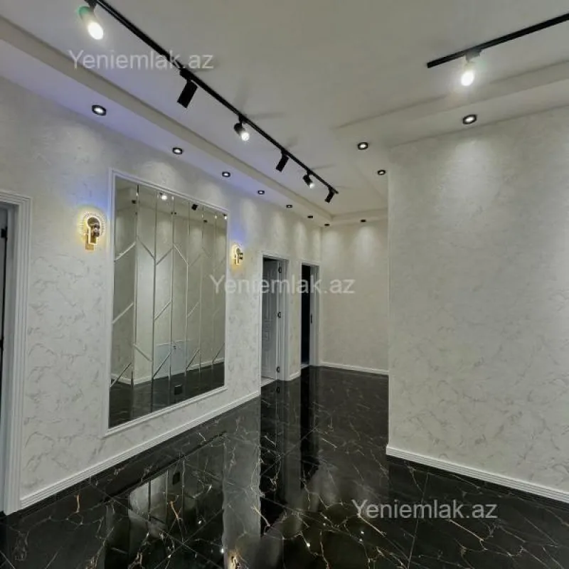 Satılır 4 otaqlı həyət evi 200 m²