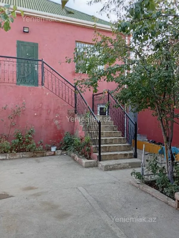Satılır 3 otaqlı həyət evi 120 m²