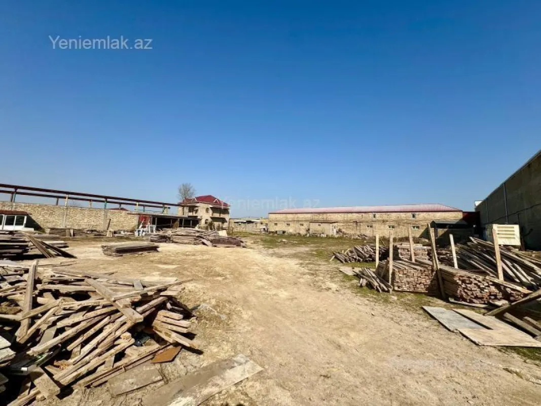 Satılır 16 otaqlı obyekt 9200 m²