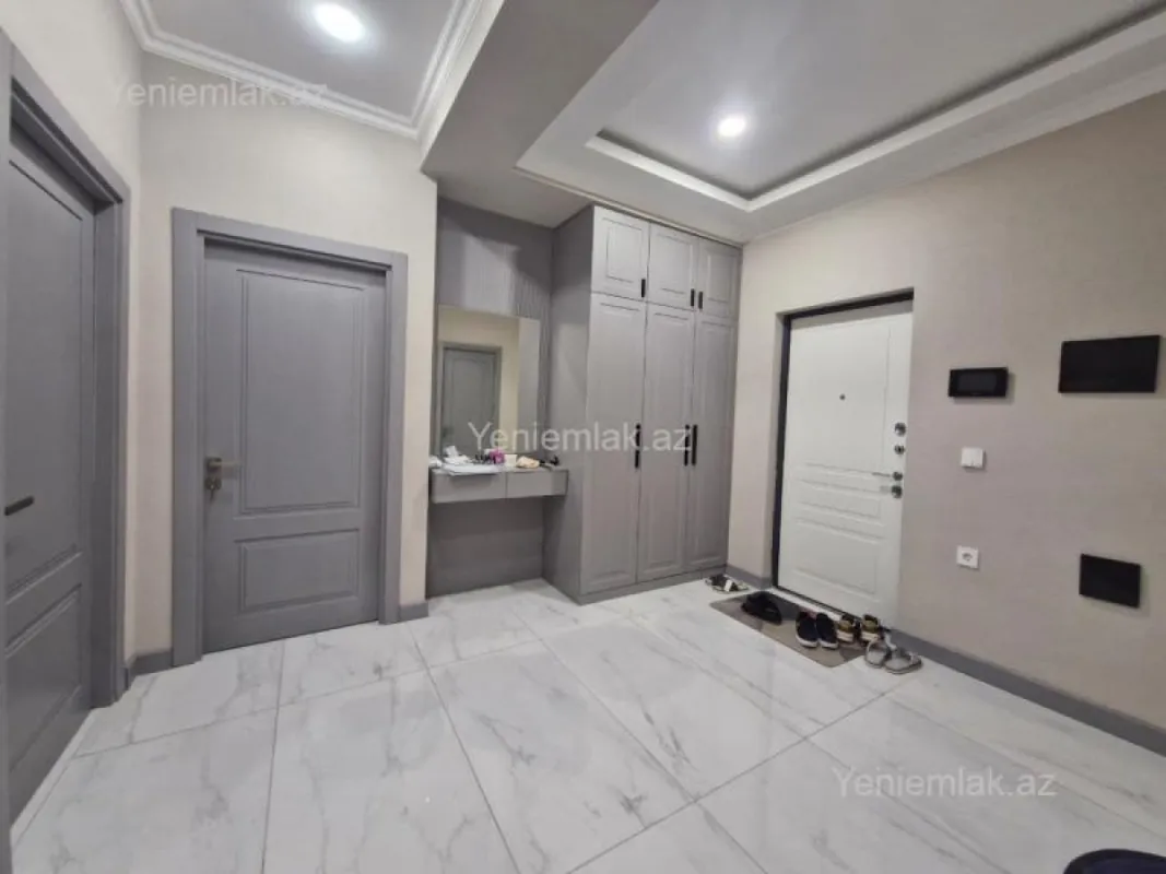 Satılır 2 otaqlı yeni tikili 65 m²