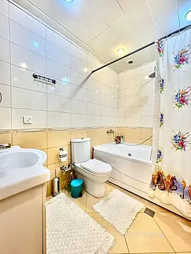 Satılır 3 otaqlı yeni tikili 120 m²