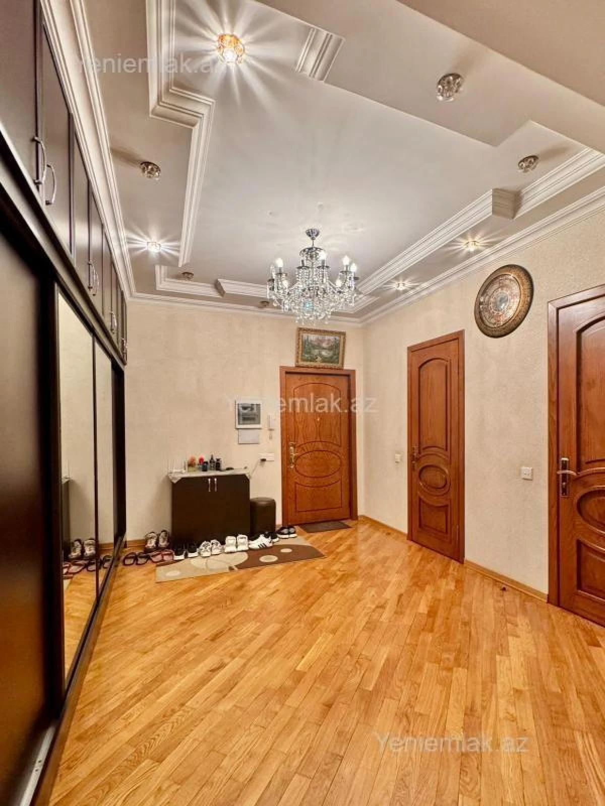 Satılır 3 otaqlı yeni tikili 120 m²