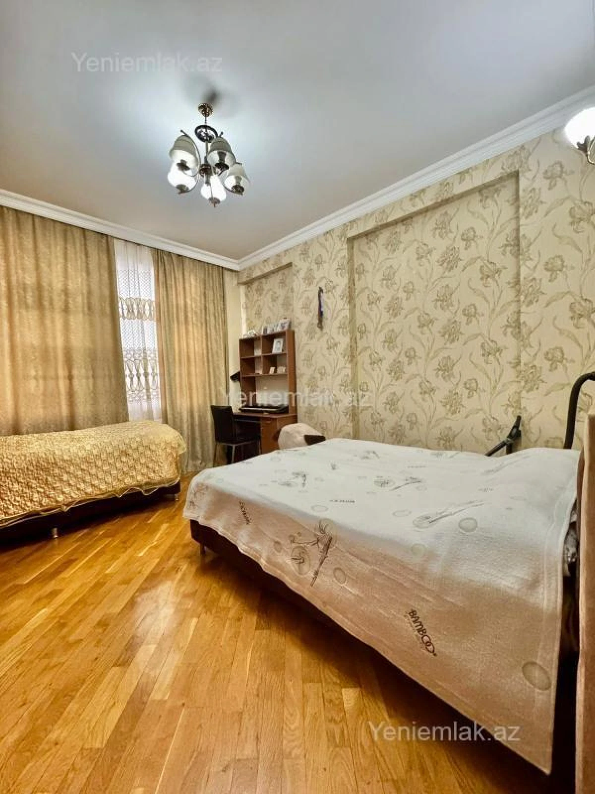 Satılır 3 otaqlı yeni tikili 120 m²