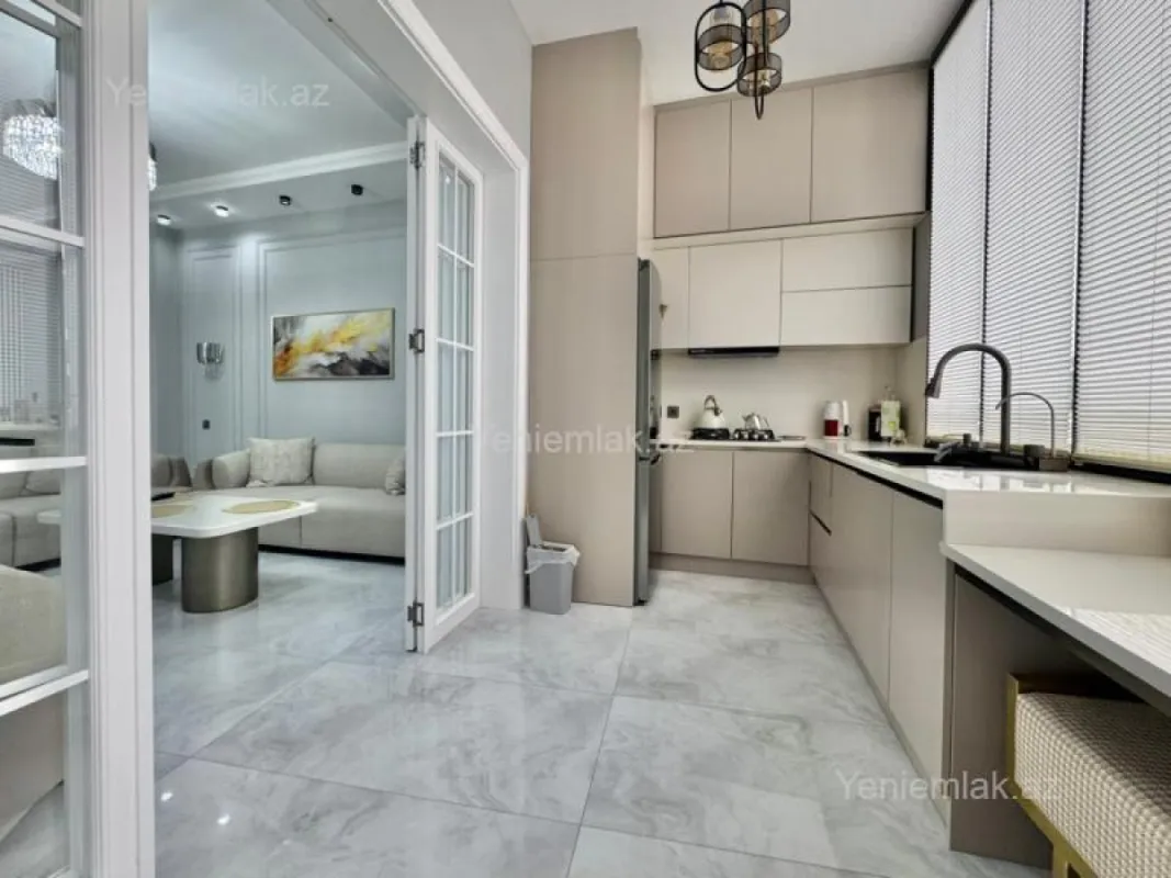 Satılır 2 otaqlı yeni tikili 90 m²