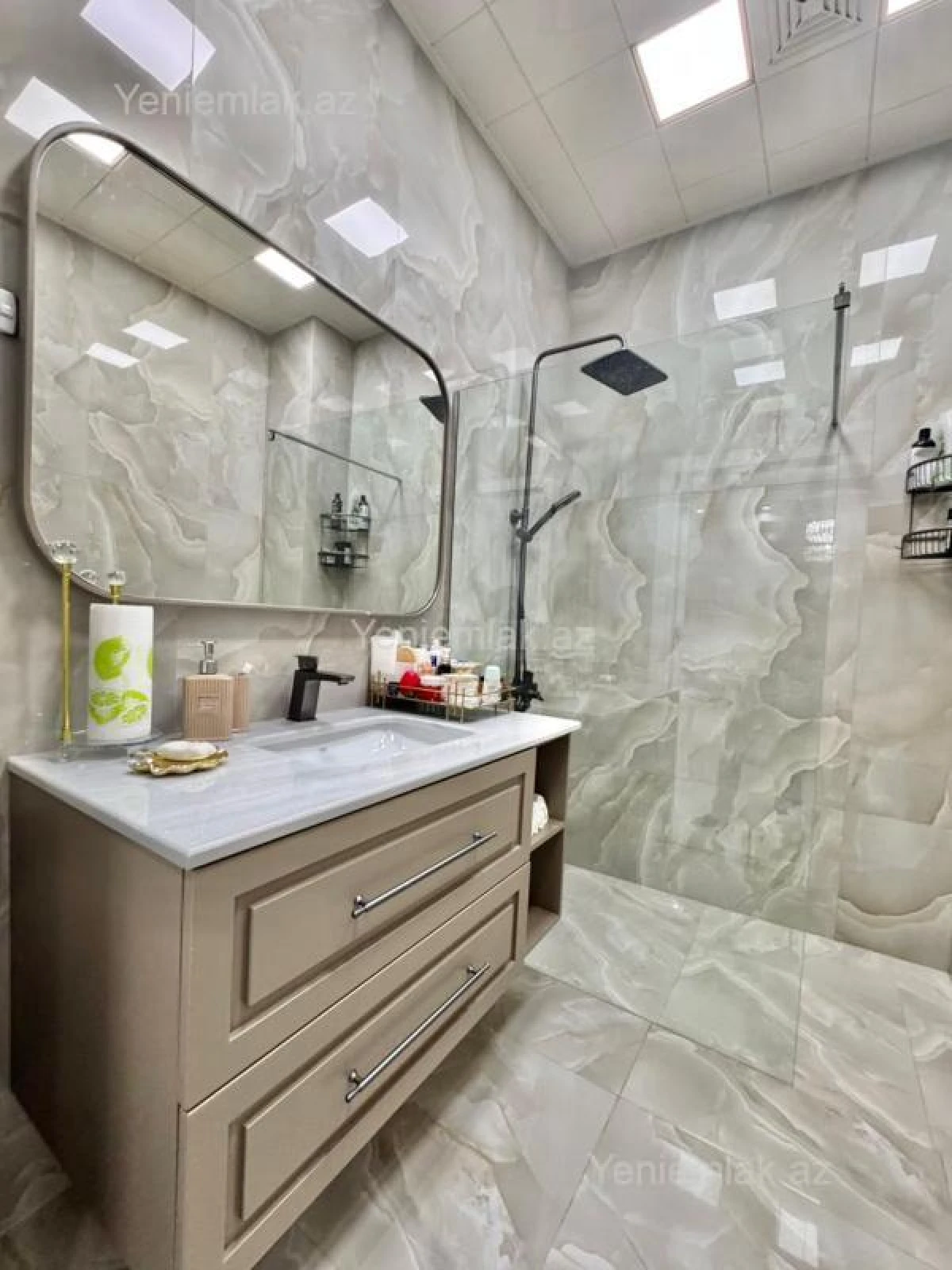 Satılır 2 otaqlı yeni tikili 90 m²