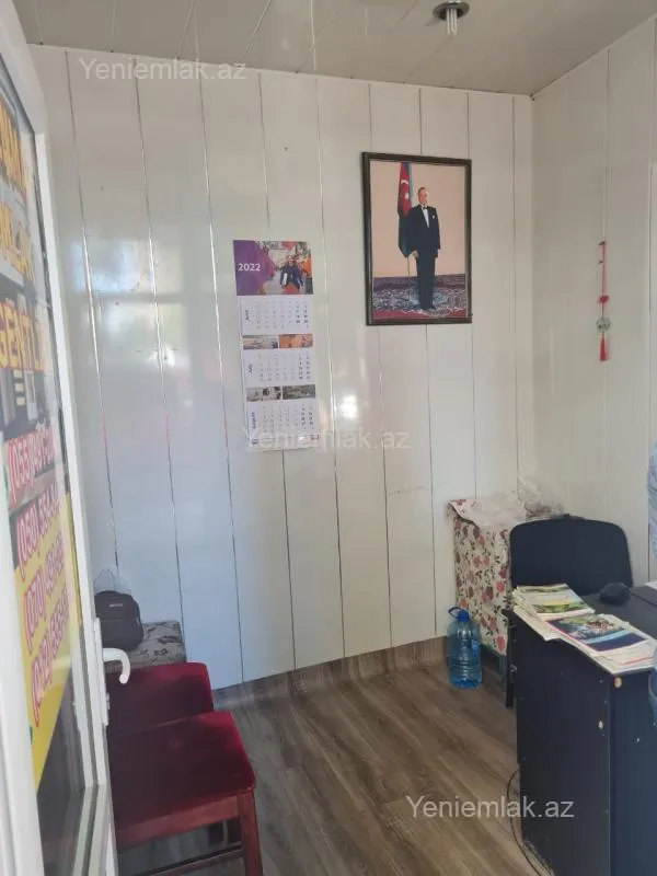 Satılır 4 otaqlı obyekt 38 m²