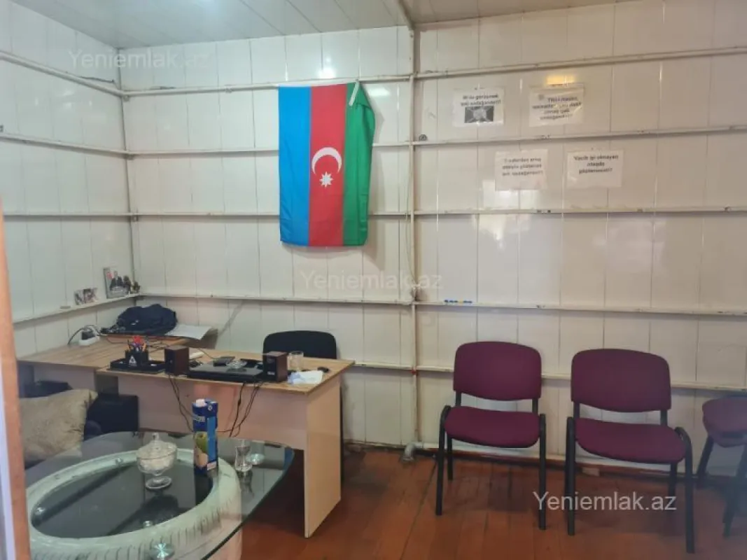 Satılır 4 otaqlı obyekt 38 m²