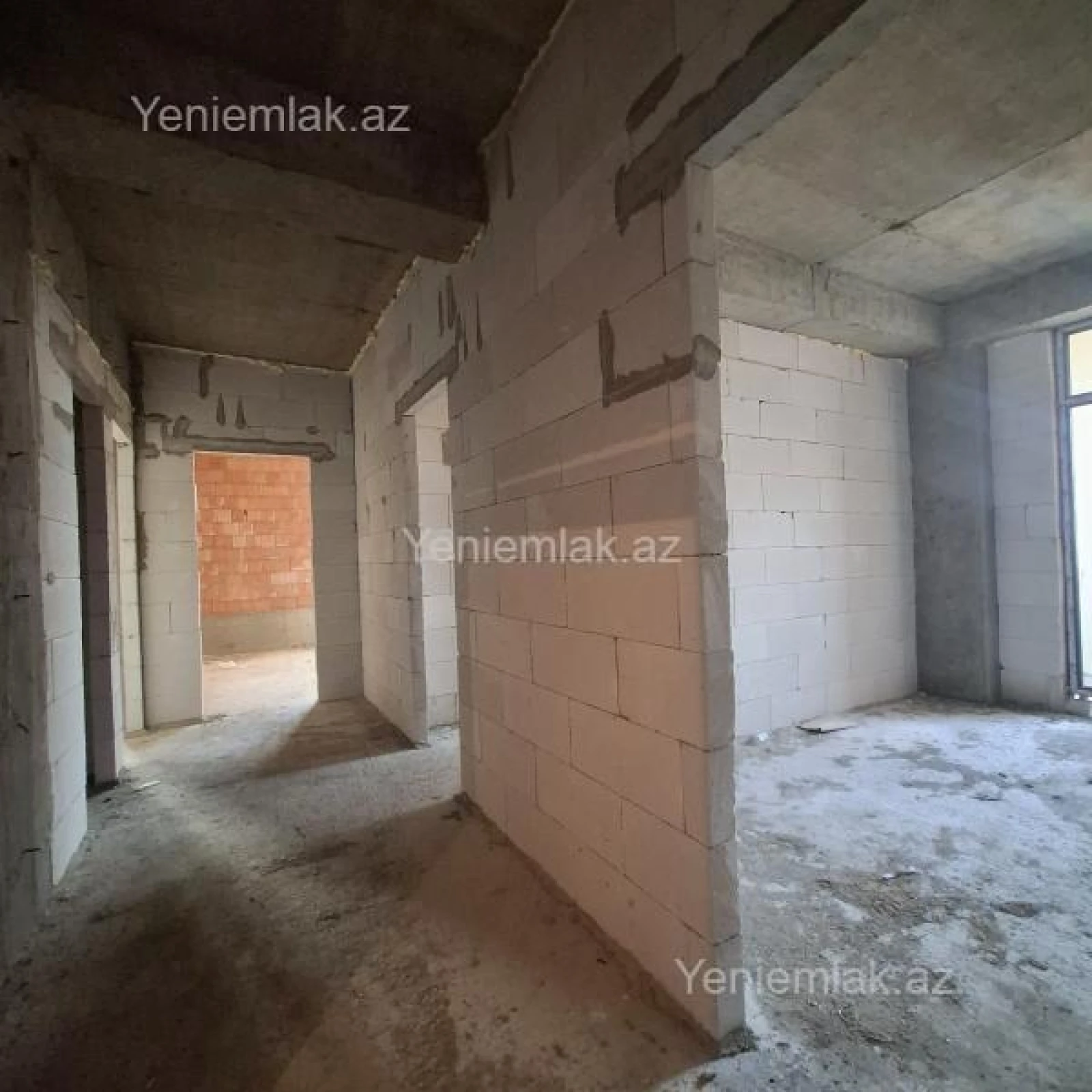 Satılır 4 otaqlı yeni tikili 120 m²