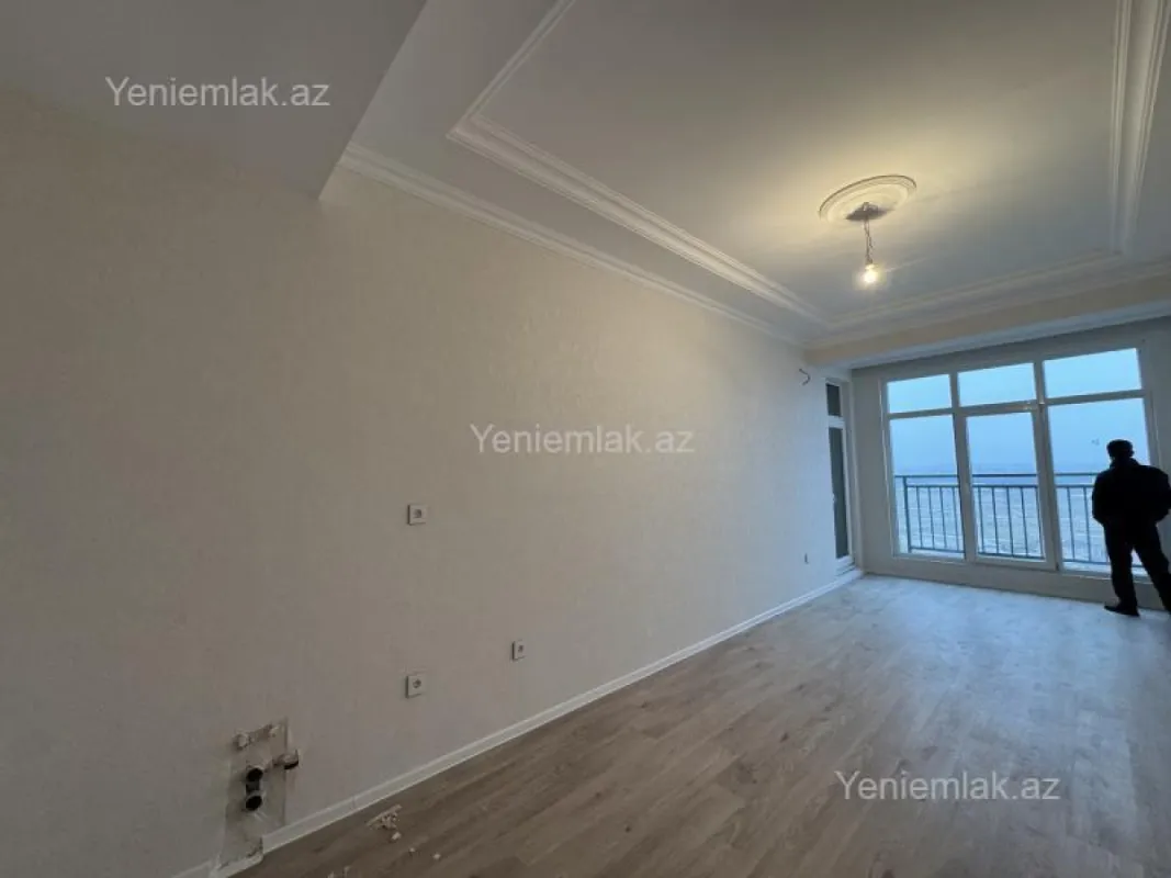 Satılır 2 otaqlı yeni tikili 72 m²