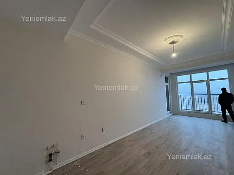 Satılır 2 otaqlı yeni tikili 72 m²