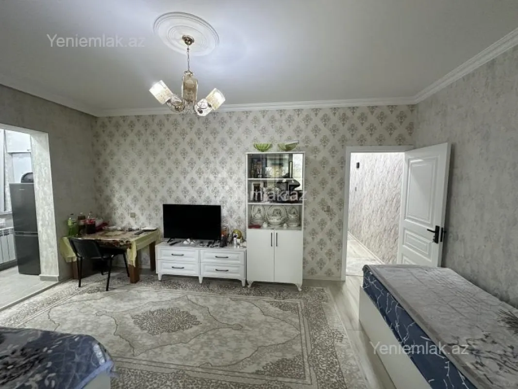Satılır 2 otaqlı köhnə tikili 50 m²