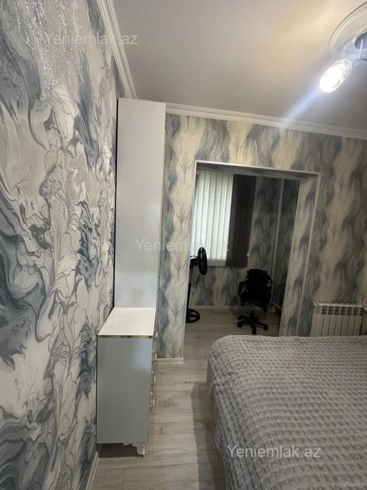 Satılır 2 otaqlı köhnə tikili 50 m²