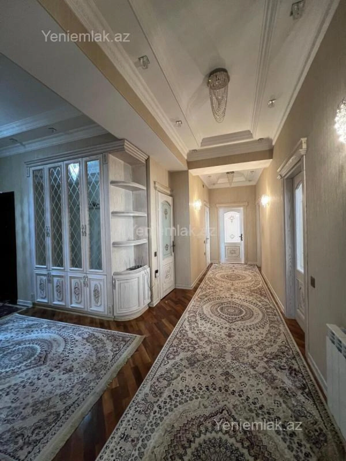 Satılır 4 otaqlı yeni tikili 220 m²