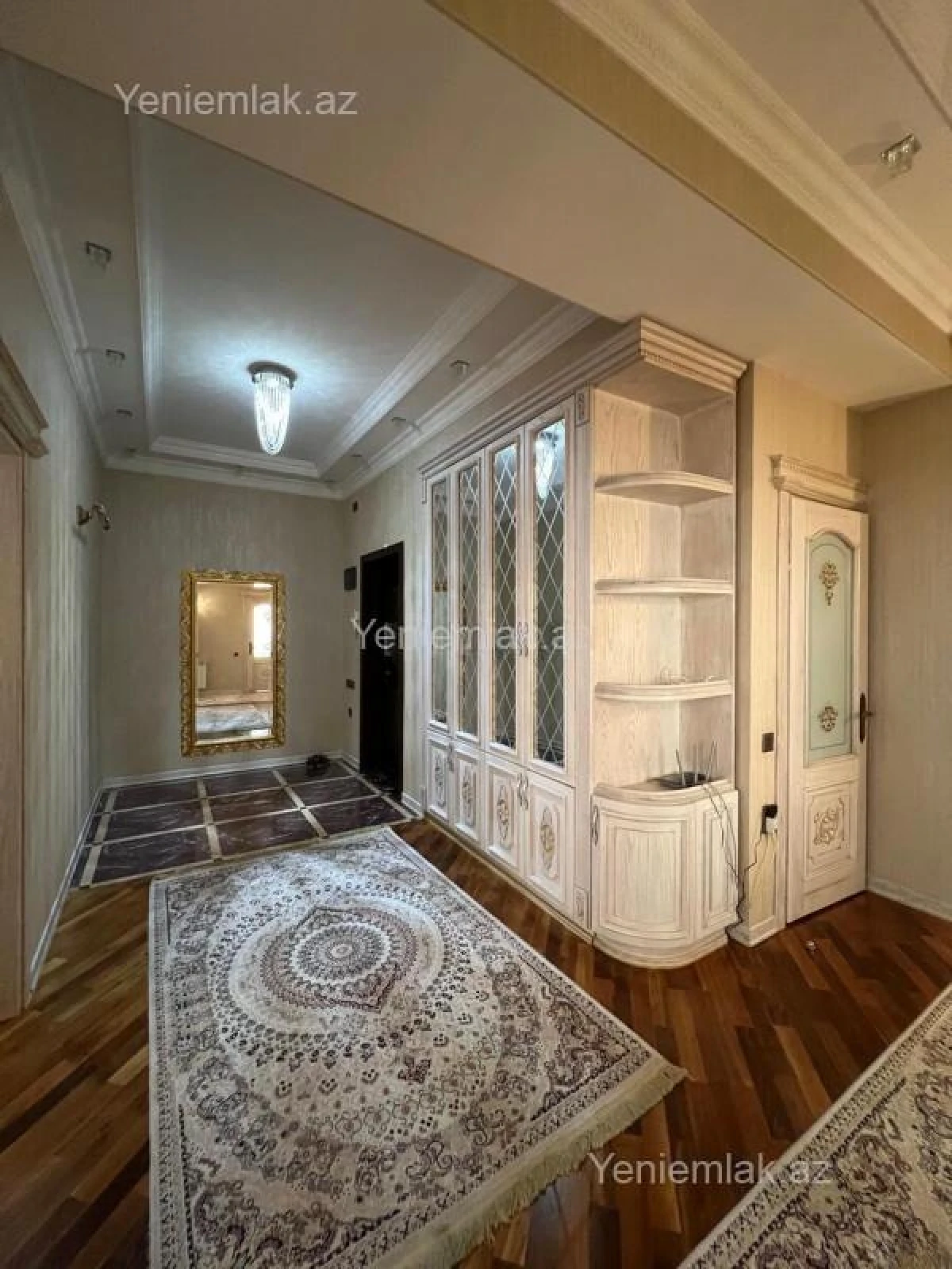 Satılır 4 otaqlı yeni tikili 220 m²