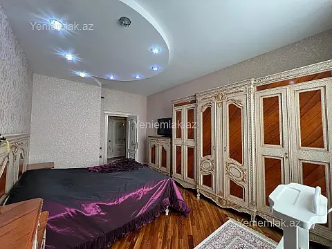Satılır 4 otaqlı yeni tikili 220 m²