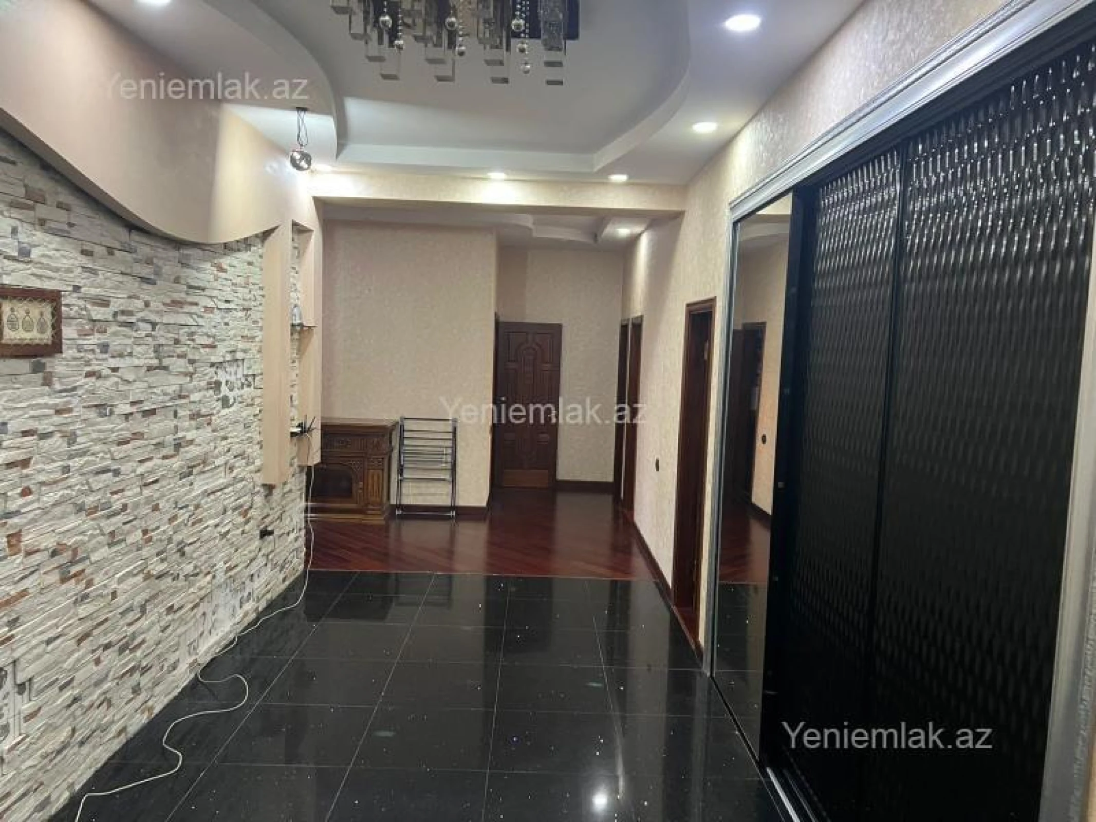 Satılır 4 otaqlı yeni tikili 205 m²