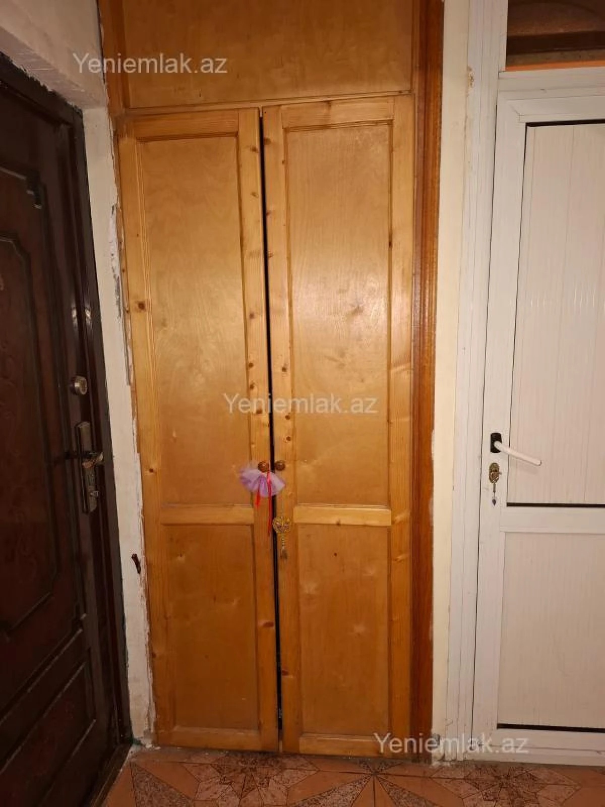 Satılır 2 otaqlı köhnə tikili 60 m²