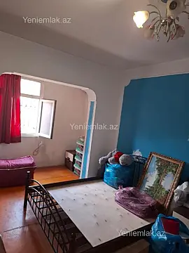 Satılır 2 otaqlı köhnə tikili 60 m²