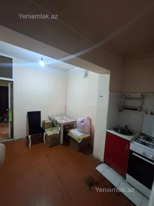 Satılır 2 otaqlı köhnə tikili 60 m²