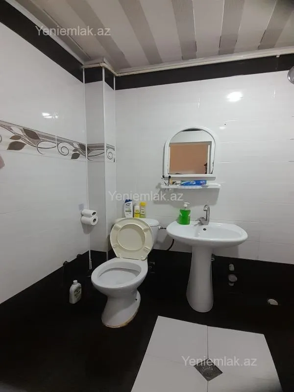 Satılır 2 otaqlı köhnə tikili 48 m²