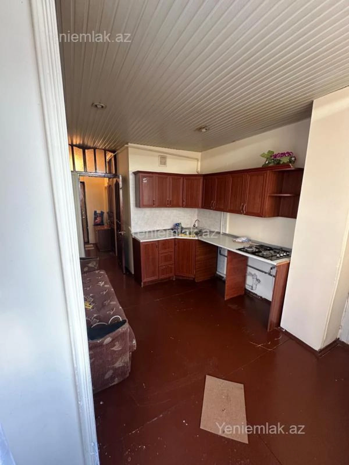 Satılır 2 otaqlı köhnə tikili 55 m²