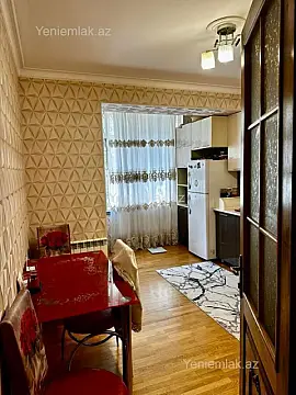 Satılır 3 otaqlı köhnə tikili 95 m²