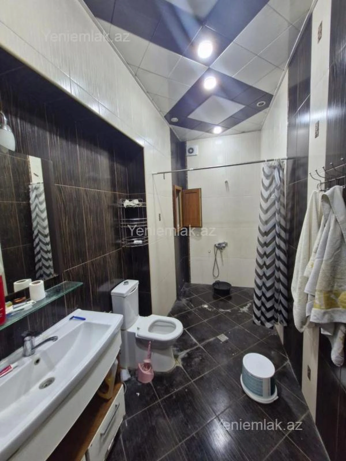 Satılır 3 otaqlı köhnə tikili 74 m²