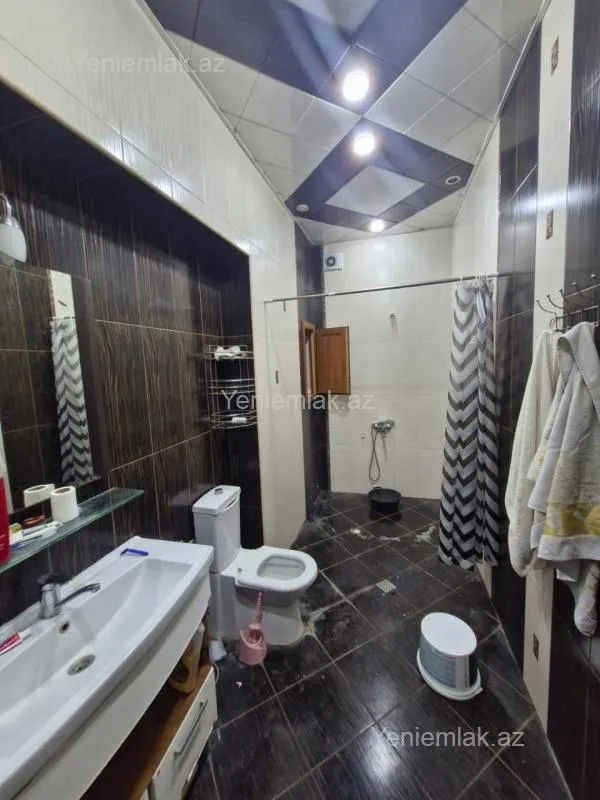 Satılır 3 otaqlı köhnə tikili 74 m²