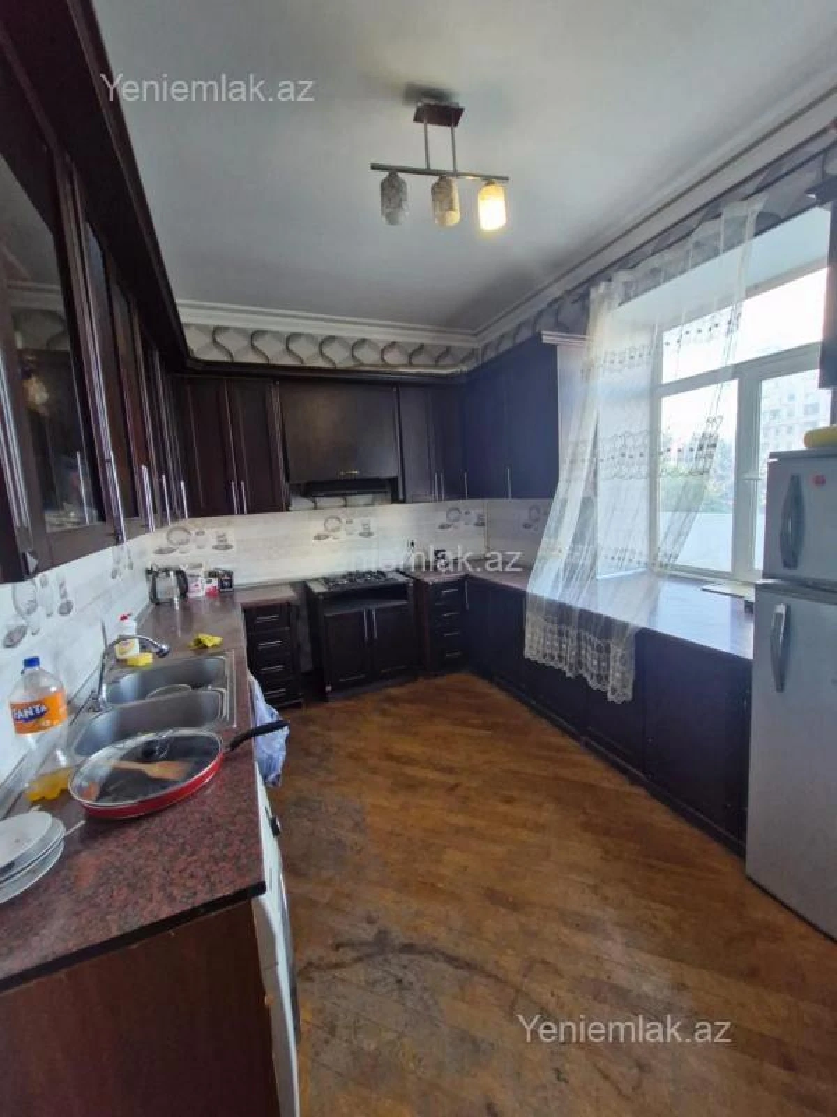 Satılır 3 otaqlı köhnə tikili 74 m²