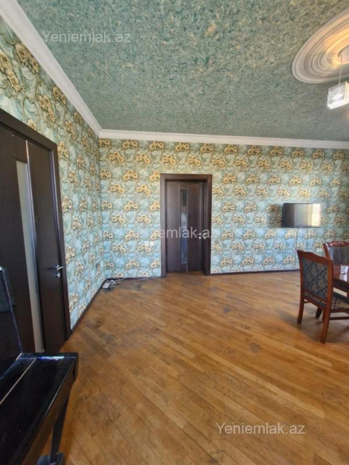 Satılır 3 otaqlı köhnə tikili 74 m²