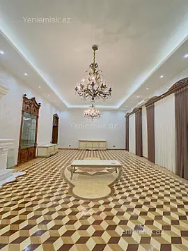 Satılır 5 otaqlı köhnə tikili 250 m²