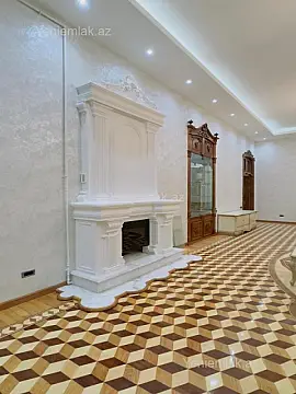 Satılır 5 otaqlı köhnə tikili 250 m²