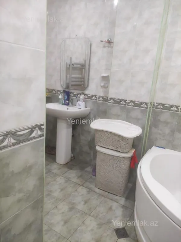 Satılır 3 otaqlı yeni tikili 88 m²