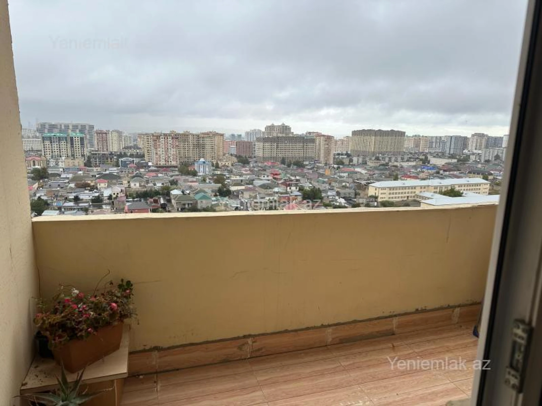 Satılır 3 otaqlı yeni tikili 120 m²