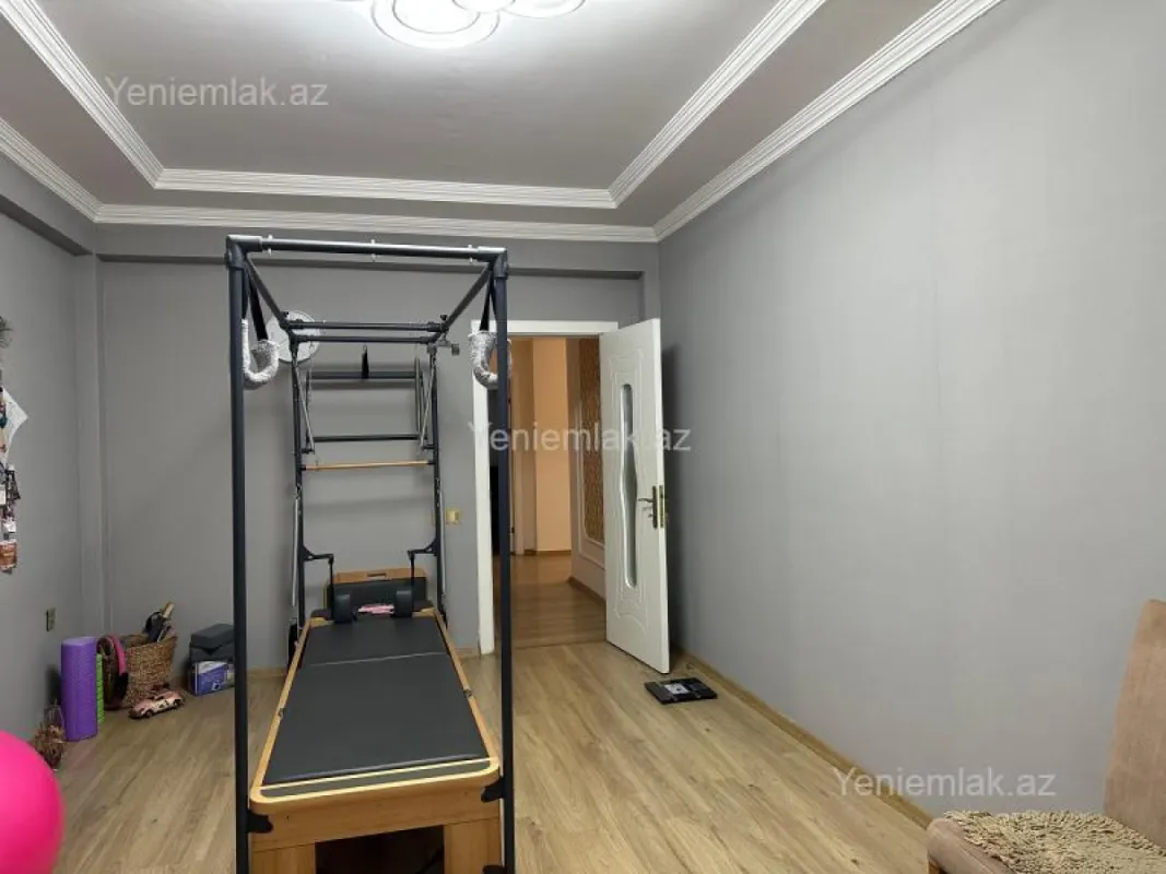 Satılır 3 otaqlı yeni tikili 120 m²