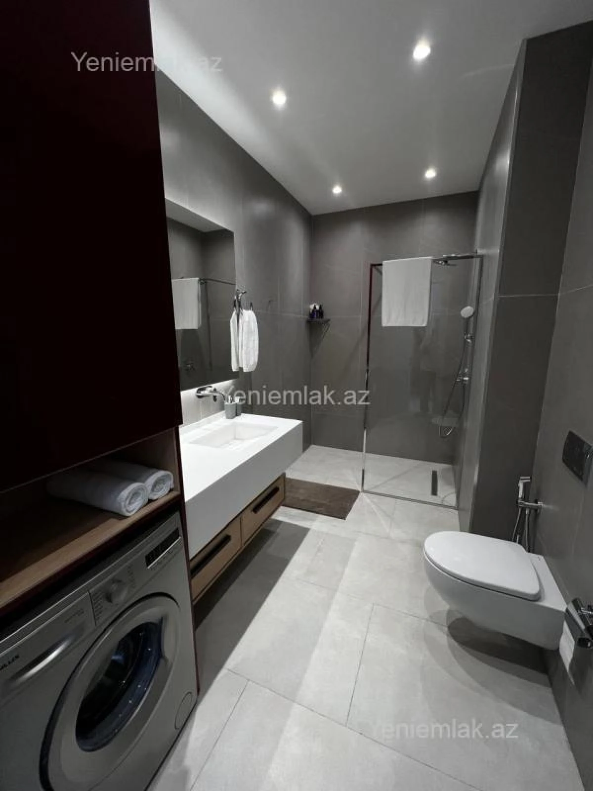 Satılır 2 otaqlı yeni tikili 76 m²