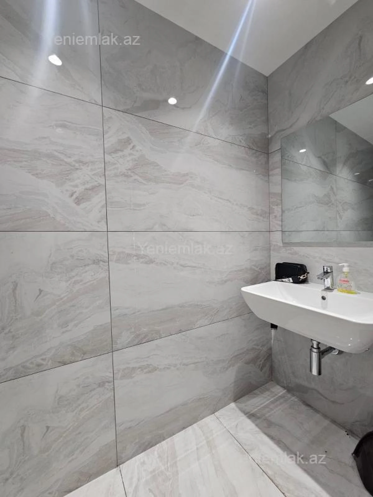 Satılır 1 otaqlı obyekt 45 m²