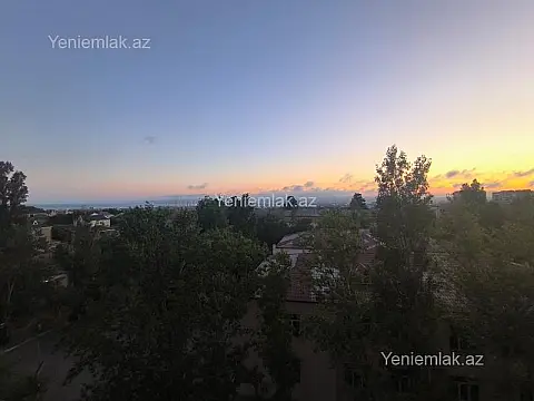 Satılır 3 otaqlı yeni tikili 100 m²