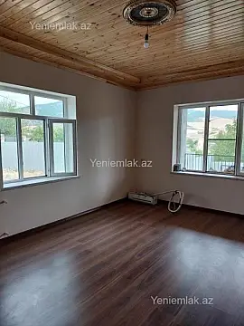 Satılır 3 otaqlı həyət evi 130 m²