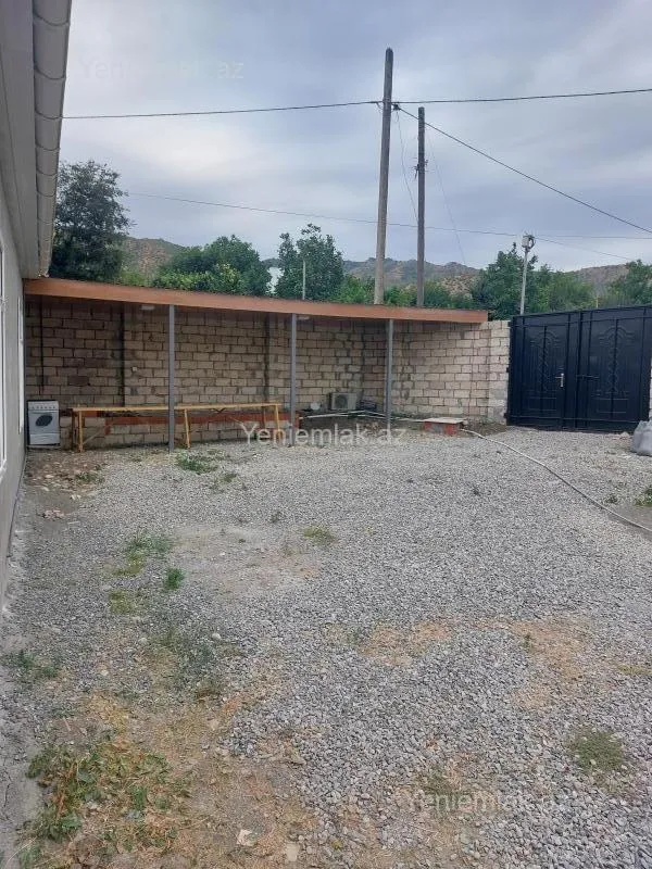 Satılır 3 otaqlı həyət evi 130 m²