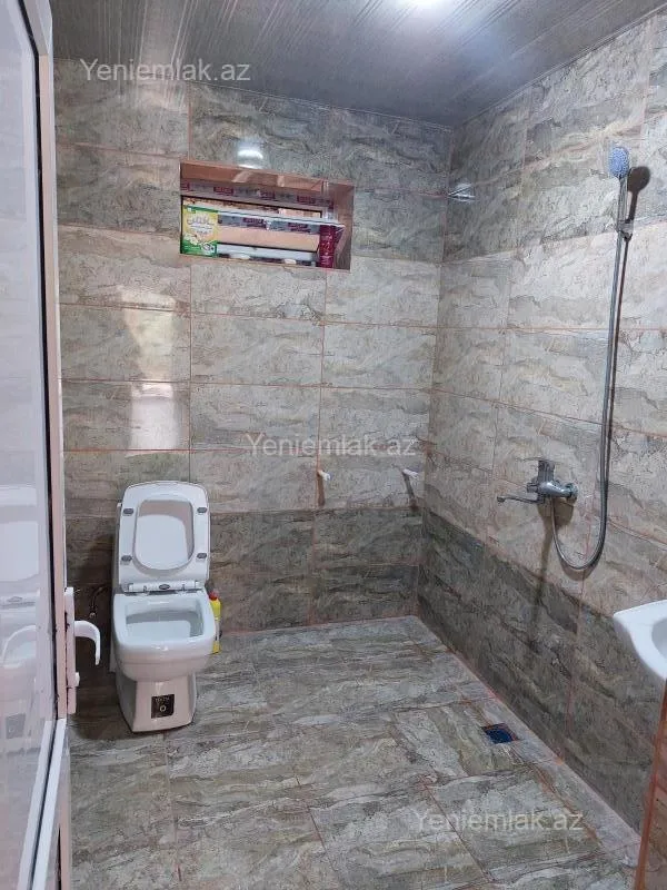Satılır 3 otaqlı həyət evi 130 m²